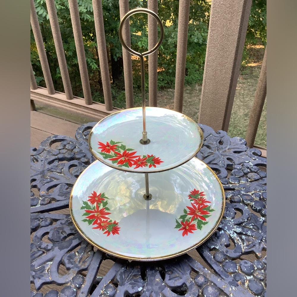 Christmas Two Tier Holiday Server